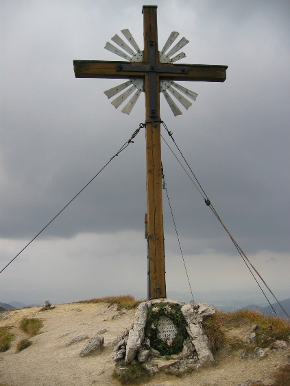 Gipfelkreuz von der Klammspitze